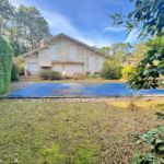 maison-3 chambres-piscine-jardin-garage