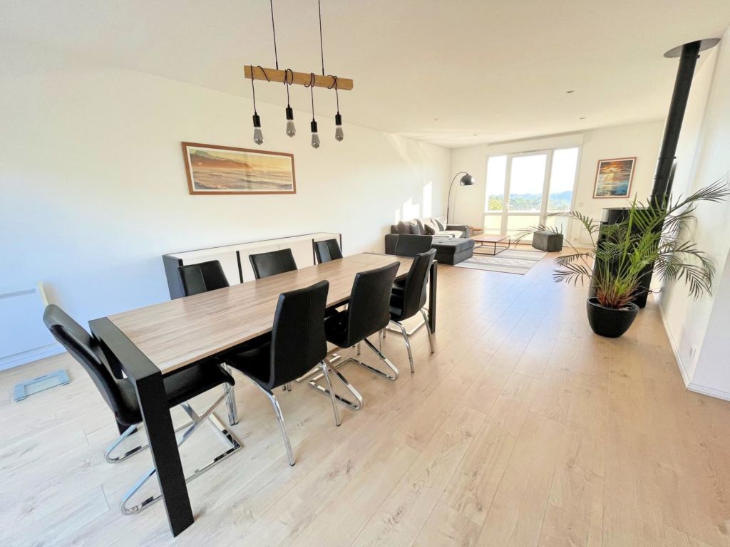 maison-4 chambres-terrasse-jardin-garage