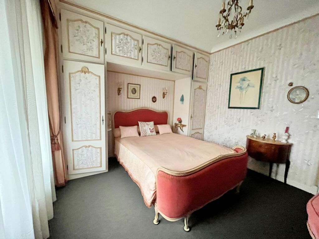 maison-6 pieces-terrasse-jardin-garage