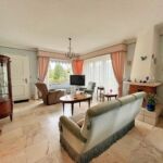 maison-6 pieces-terrasses-jardin-garage