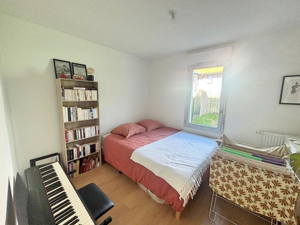 appartement-proche centre-calme-terrasse-jardin-parking